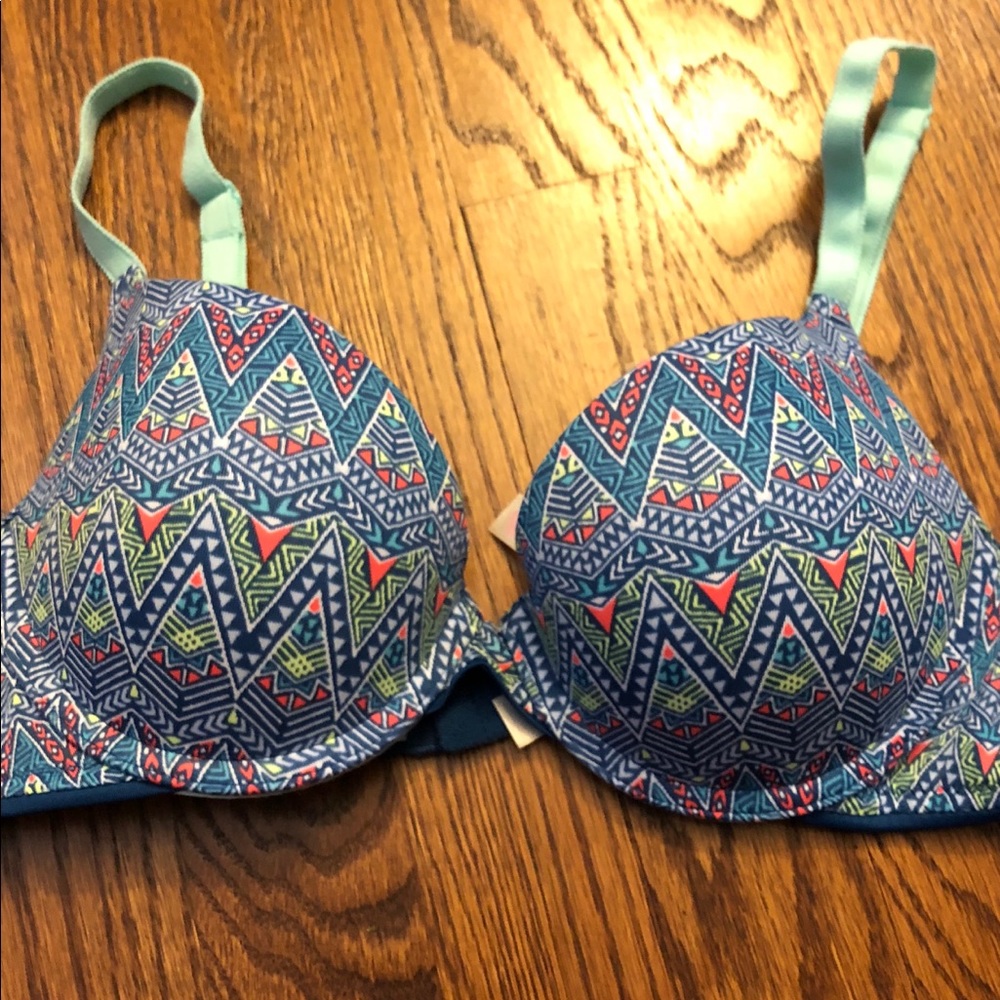 Victoria’s Secret Pink Wear Everywhere Push-up Bra